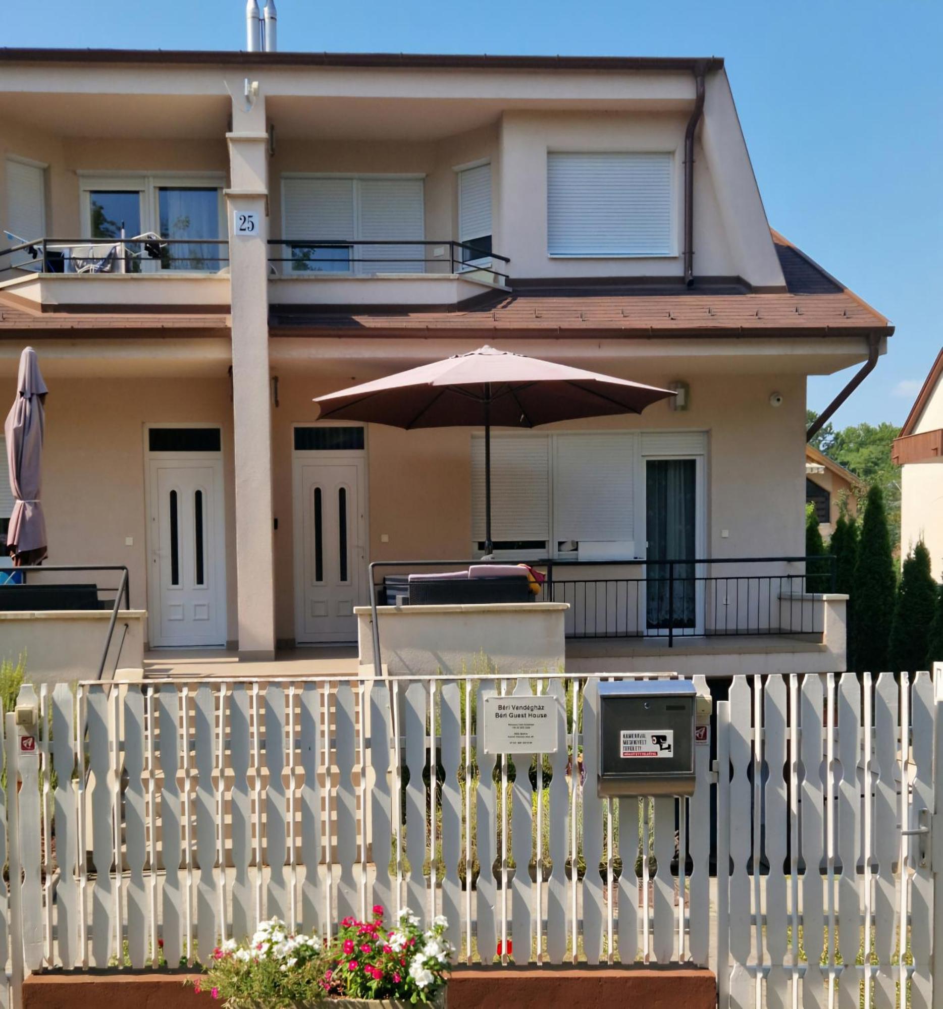 Beri Apartman Шіофок Екстер'єр фото
